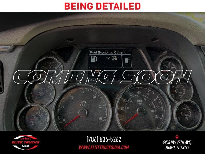 2019 Peterbilt 579 image 10