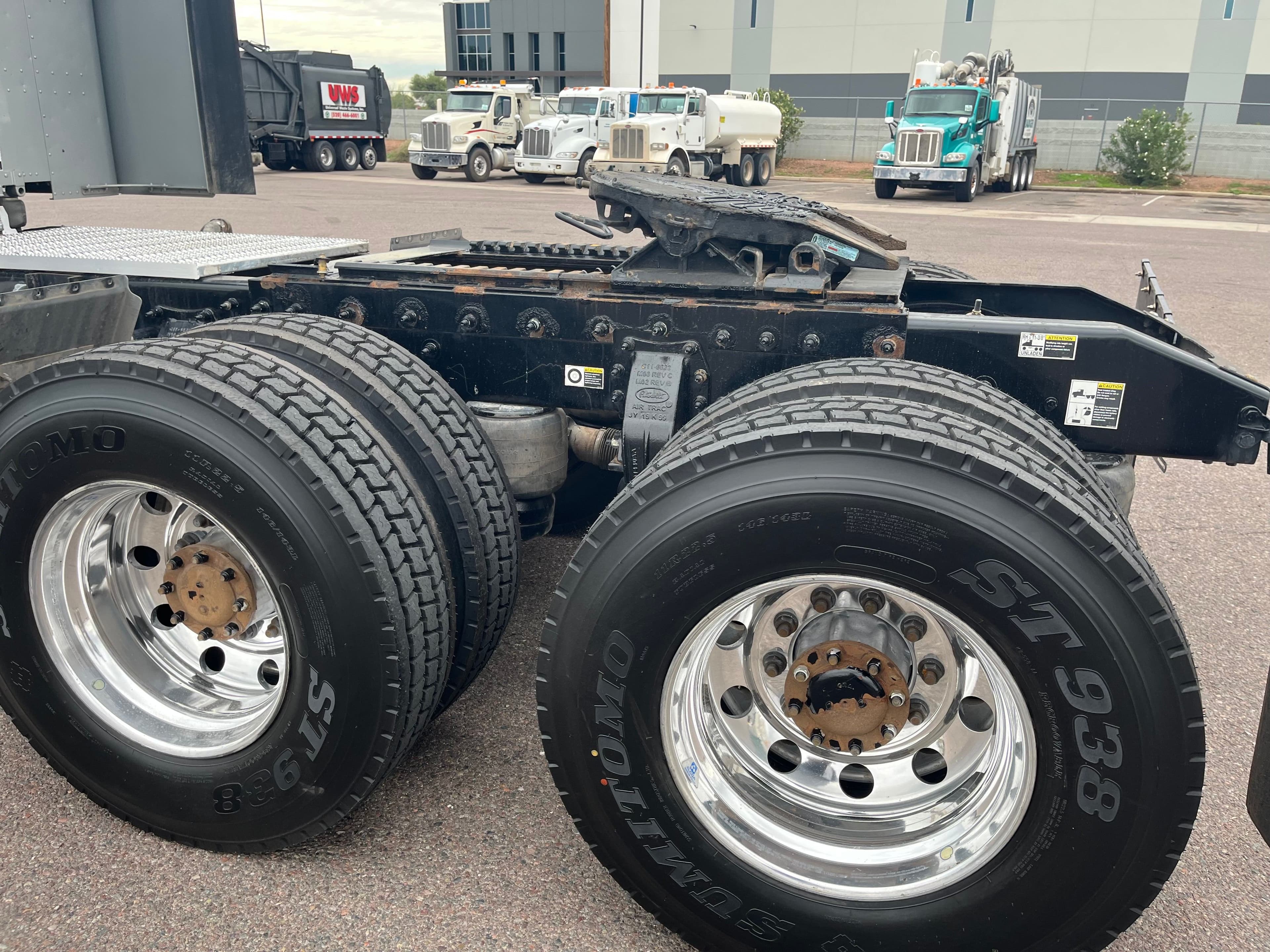 2021 Peterbilt 567 image 4