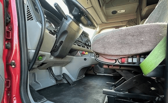 2020 Kenworth T680 image 4