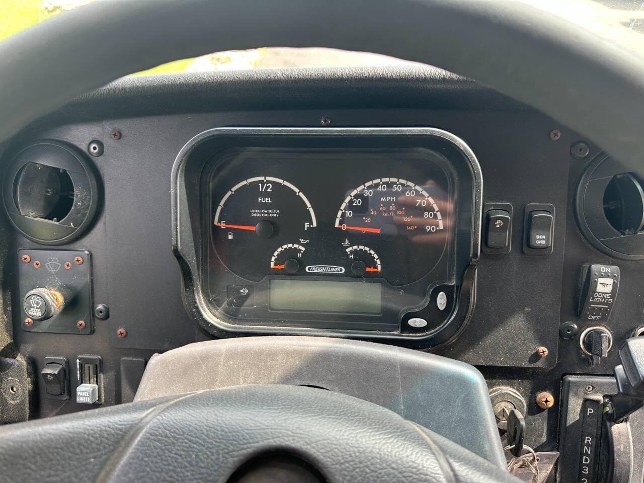 2017 Freightliner MT45 image 33