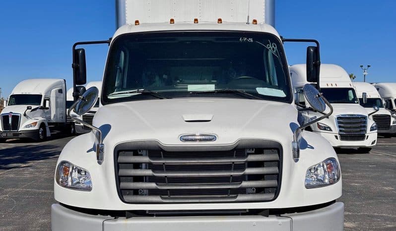 2025 Freightliner M2 image 2