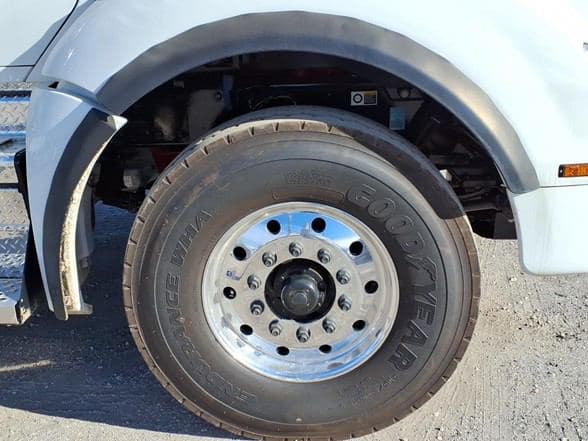 2026 Kenworth T880 image 12