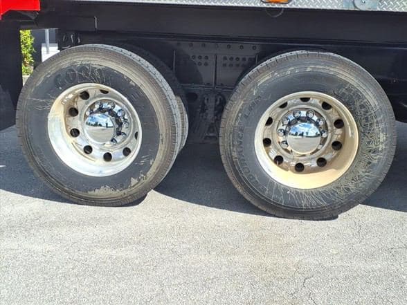 2025 Kenworth T880 image 11