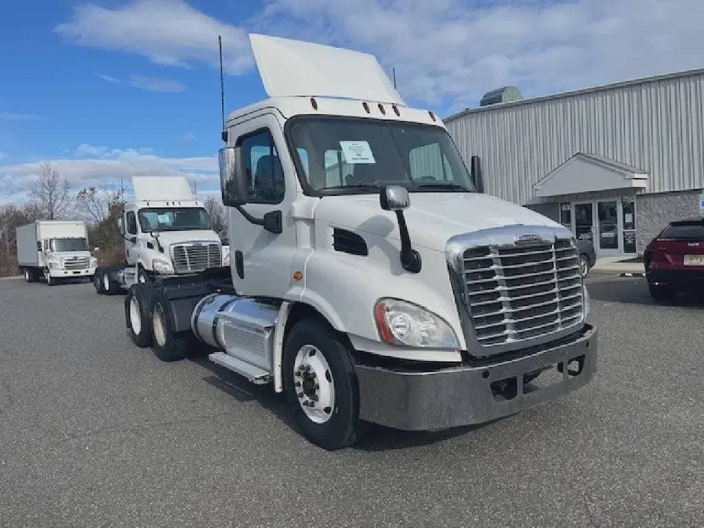 2020 Freightliner Cascadia 113 image 7