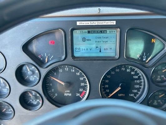 2016 Mack GU (Granite) image 6