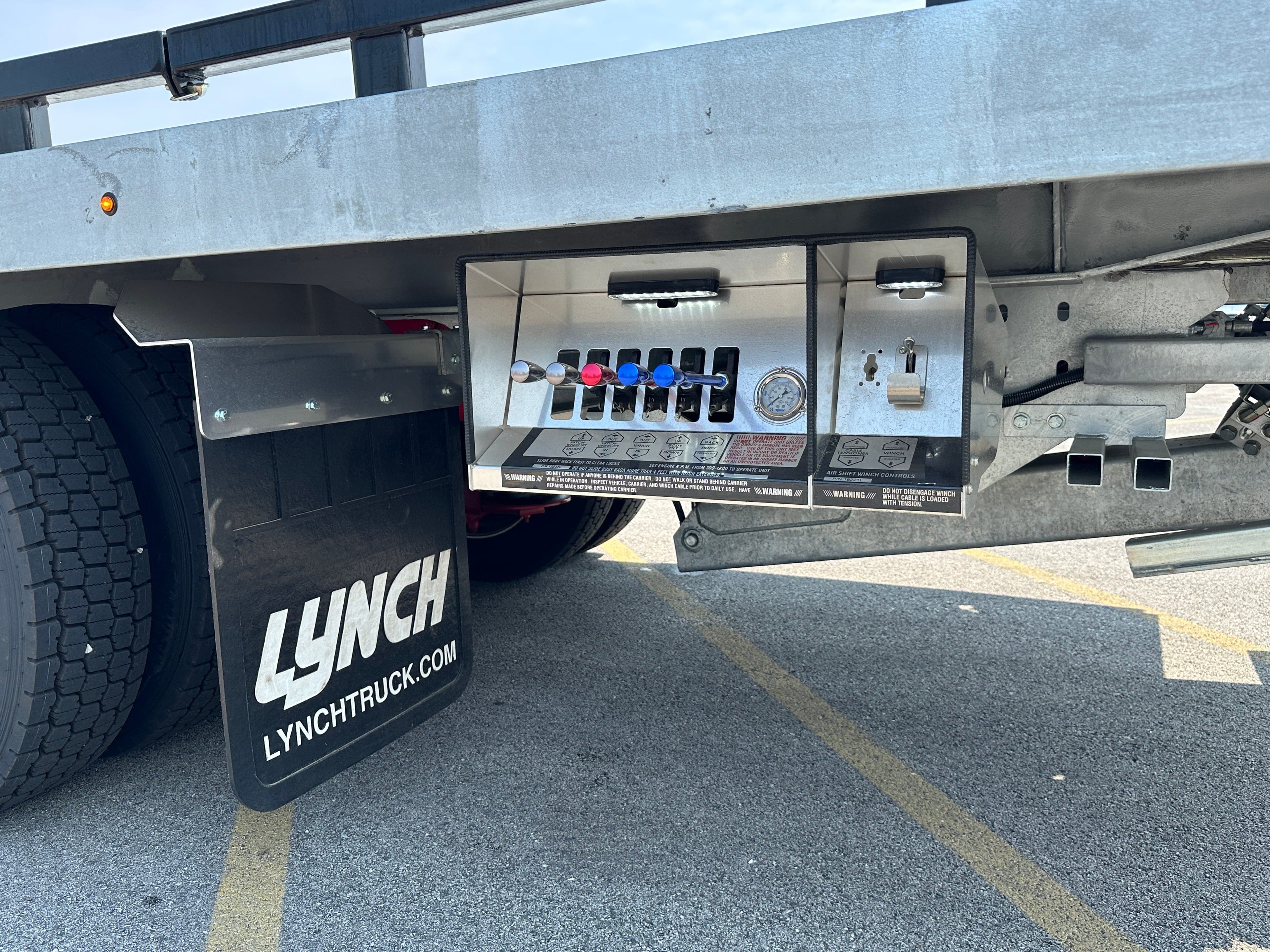 2025 Freightliner M2 106 image 26