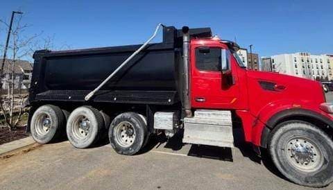 2019 Peterbilt 567 image 1