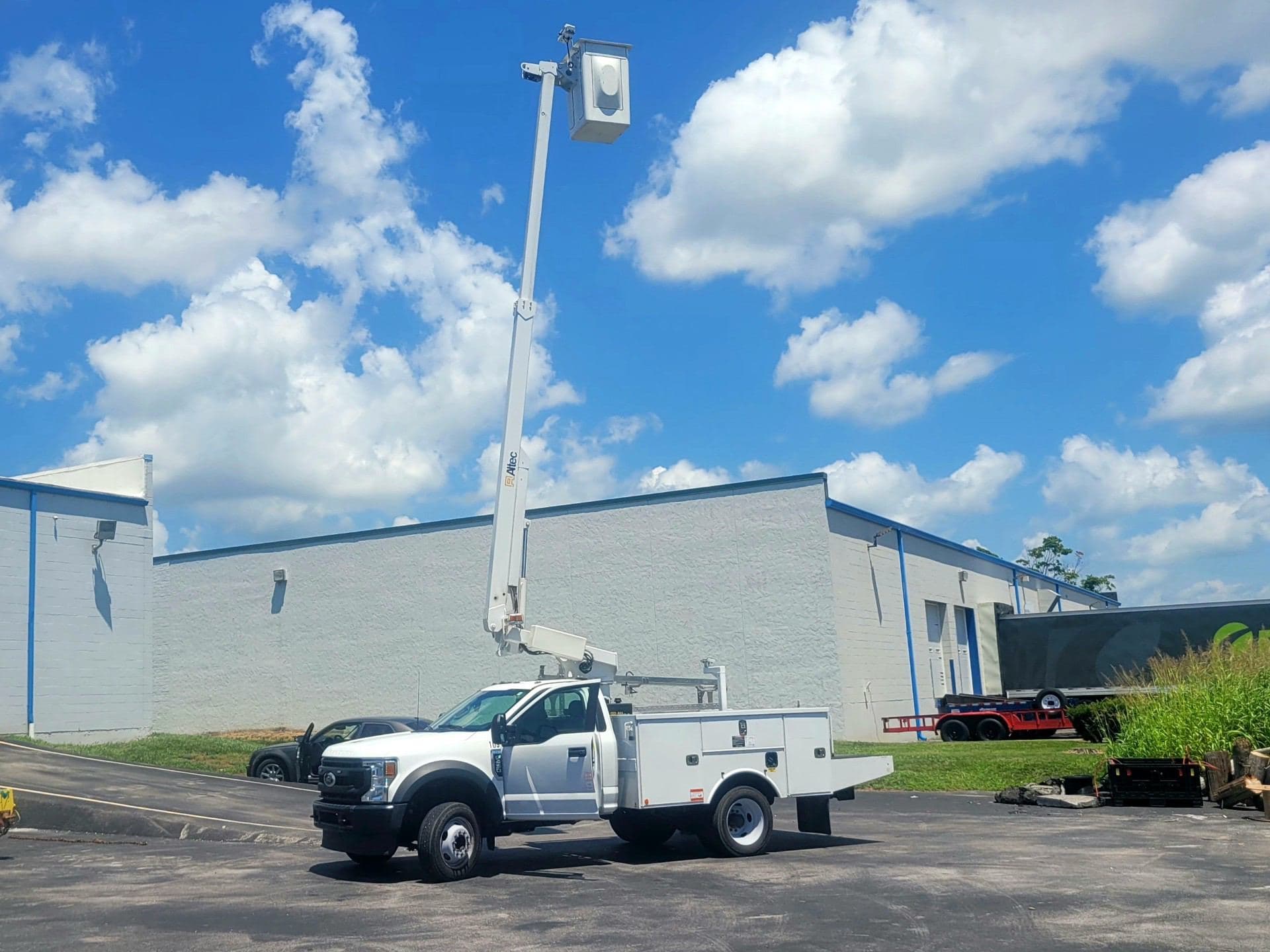 2022 Ford F-450 image 2