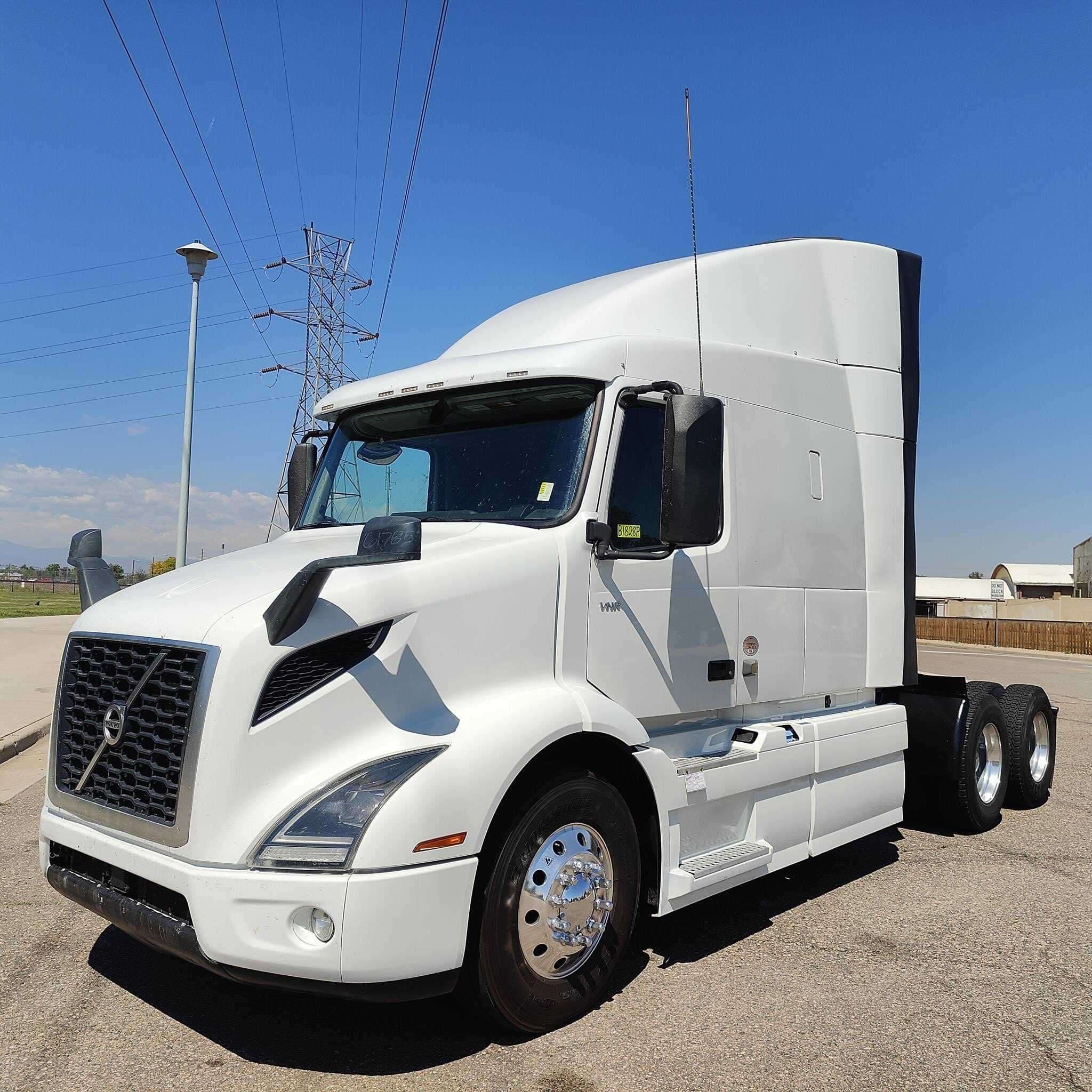 2019 Volvo VNR image 1