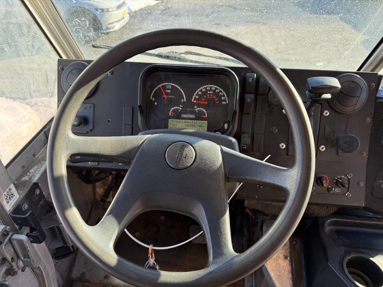 2021 Freightliner MT45 image 8