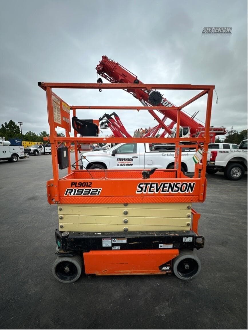 2021 JLG R1932i PL9012 image 1