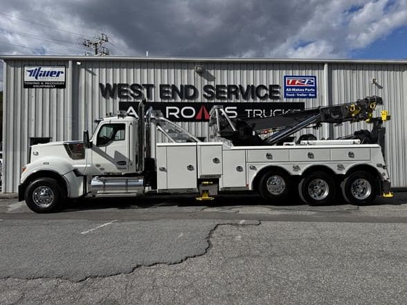 2026 Kenworth W990 image 1