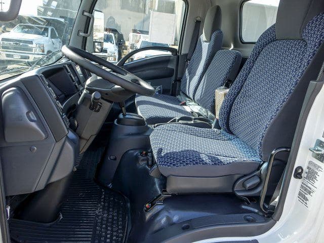 2025 Chevrolet 4500 HG LCF Gas Base image 9