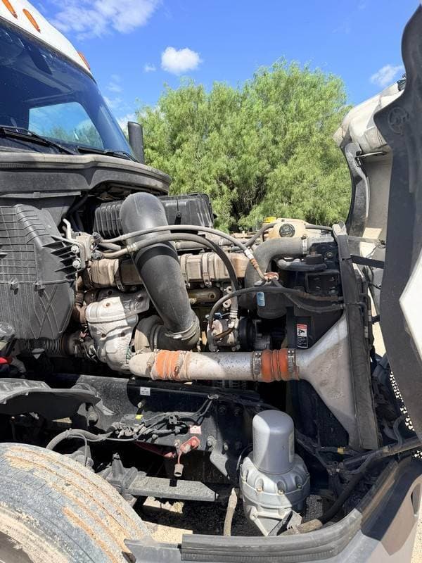 2020 Freightliner Cascadia image 4