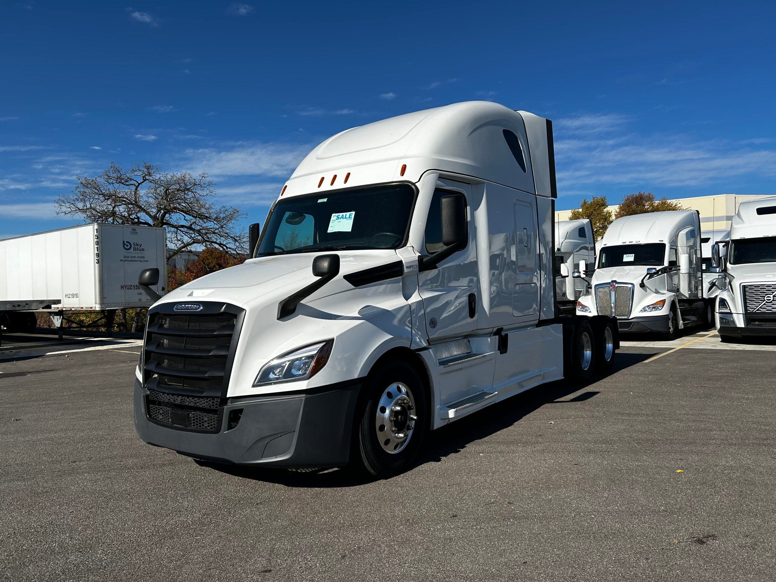 2022 Freightliner Cascadia image 1