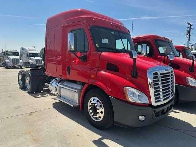 2019 Freightliner Cascadia 113