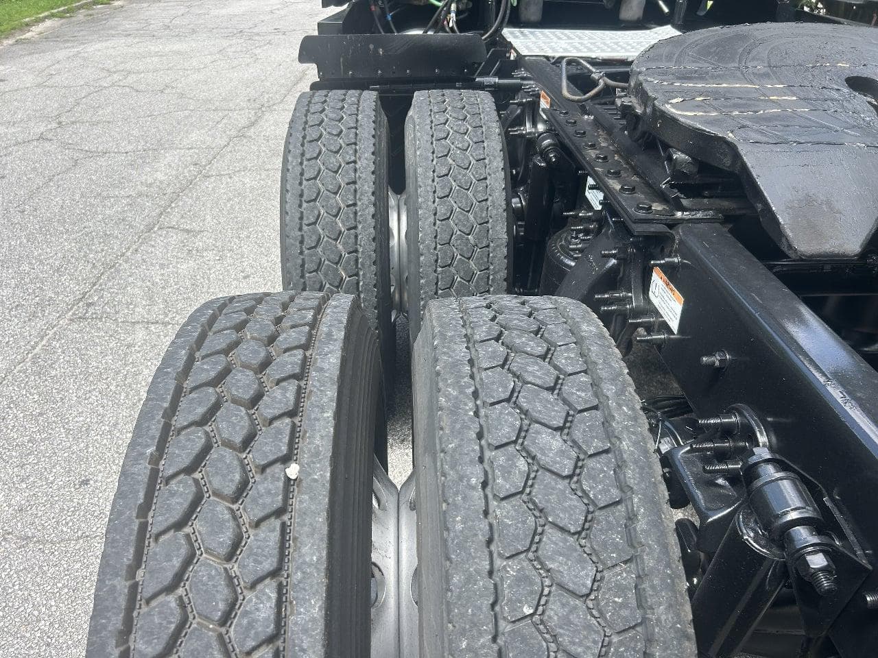 2020 Freightliner Cascadia 125 image 6