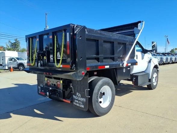 2026 Ford F650 SD image 5