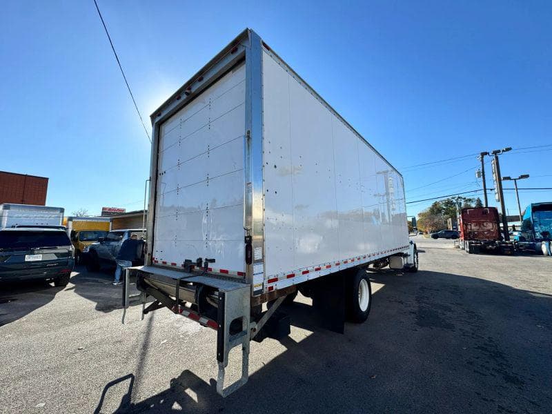 2021 Freightliner Cascadia 125 image 5