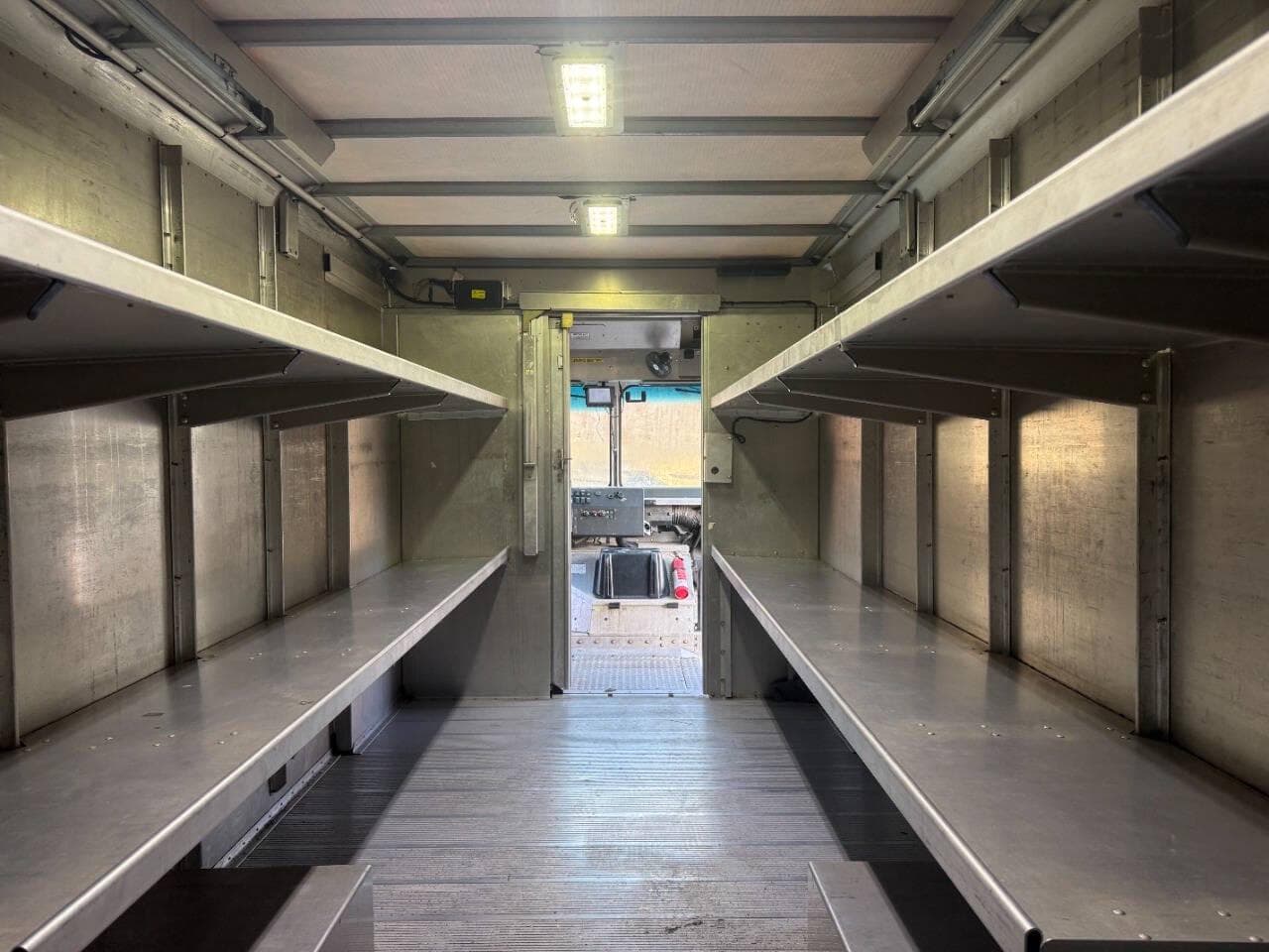 2021 Freightliner MT45 image 11