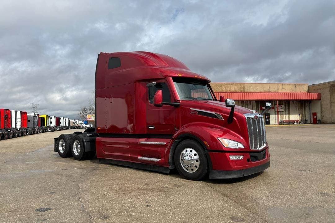 2024 Peterbilt 579 image 4