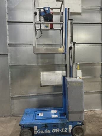 2015 GENIE GR12 image 8