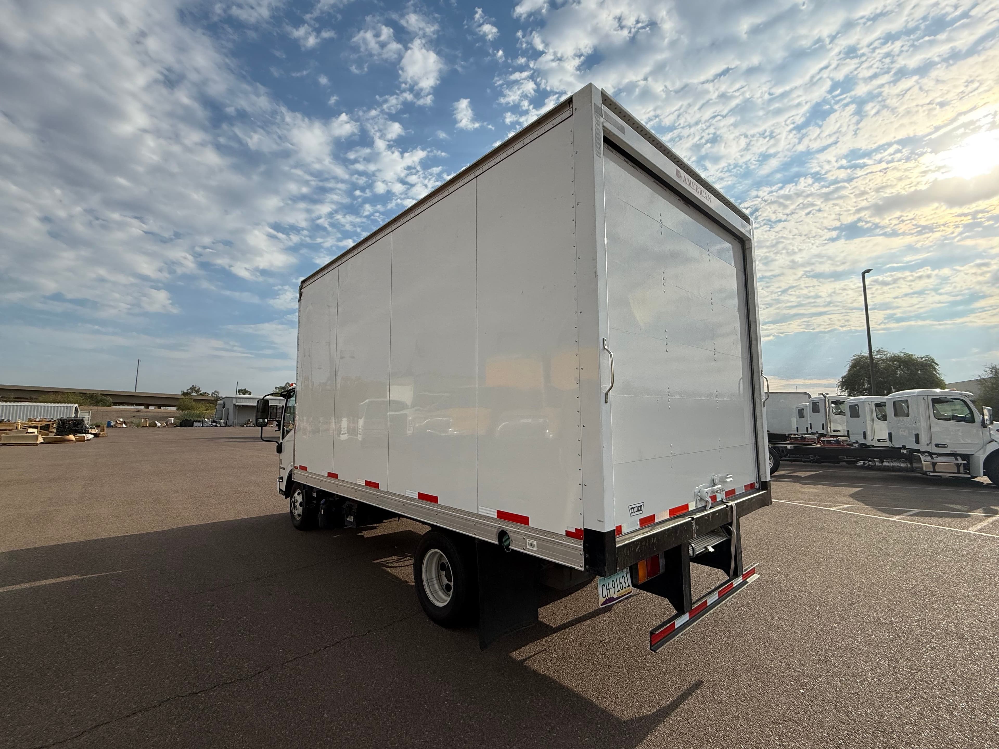 2019 Isuzu NPR-HD image 3