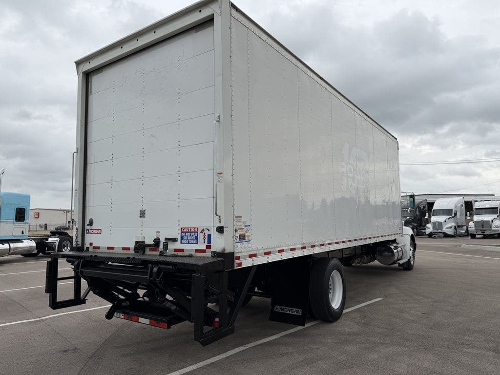 Used 2022 KENWORTH T270 image 12