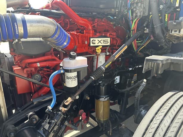 2021 Kenworth T680 image 7