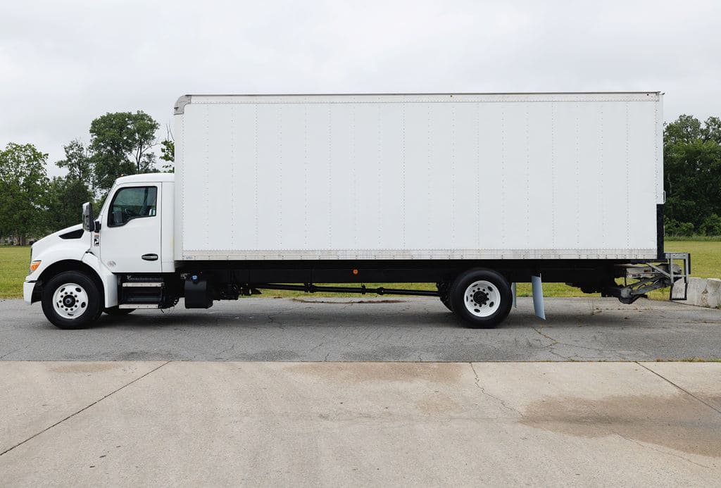 Used 2024 KENWORTH T280 image 2