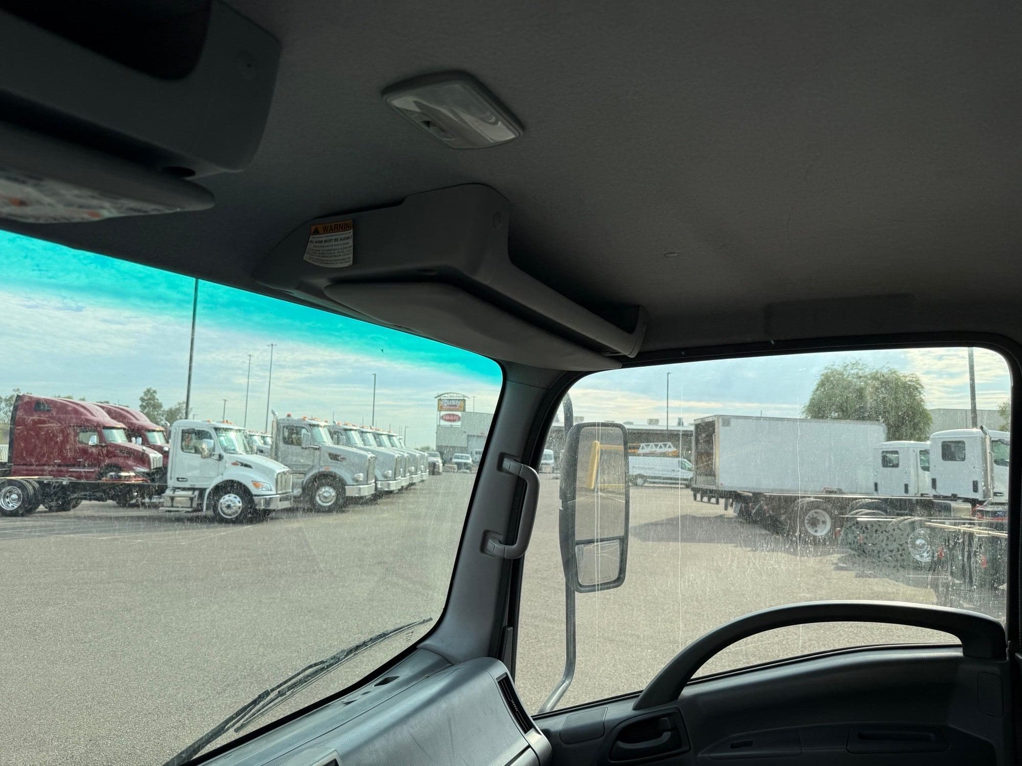 2019 Isuzu NPR-HD image 14