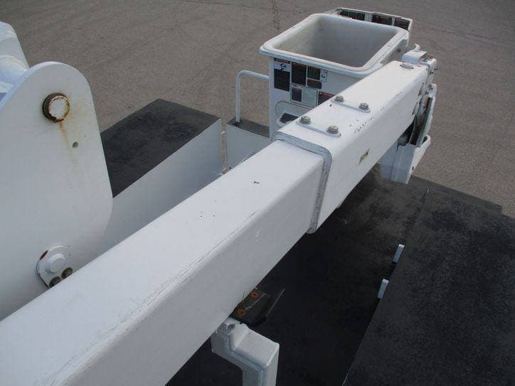 2017 Ford F550 BUCKET TRUCK 4X4 image 37