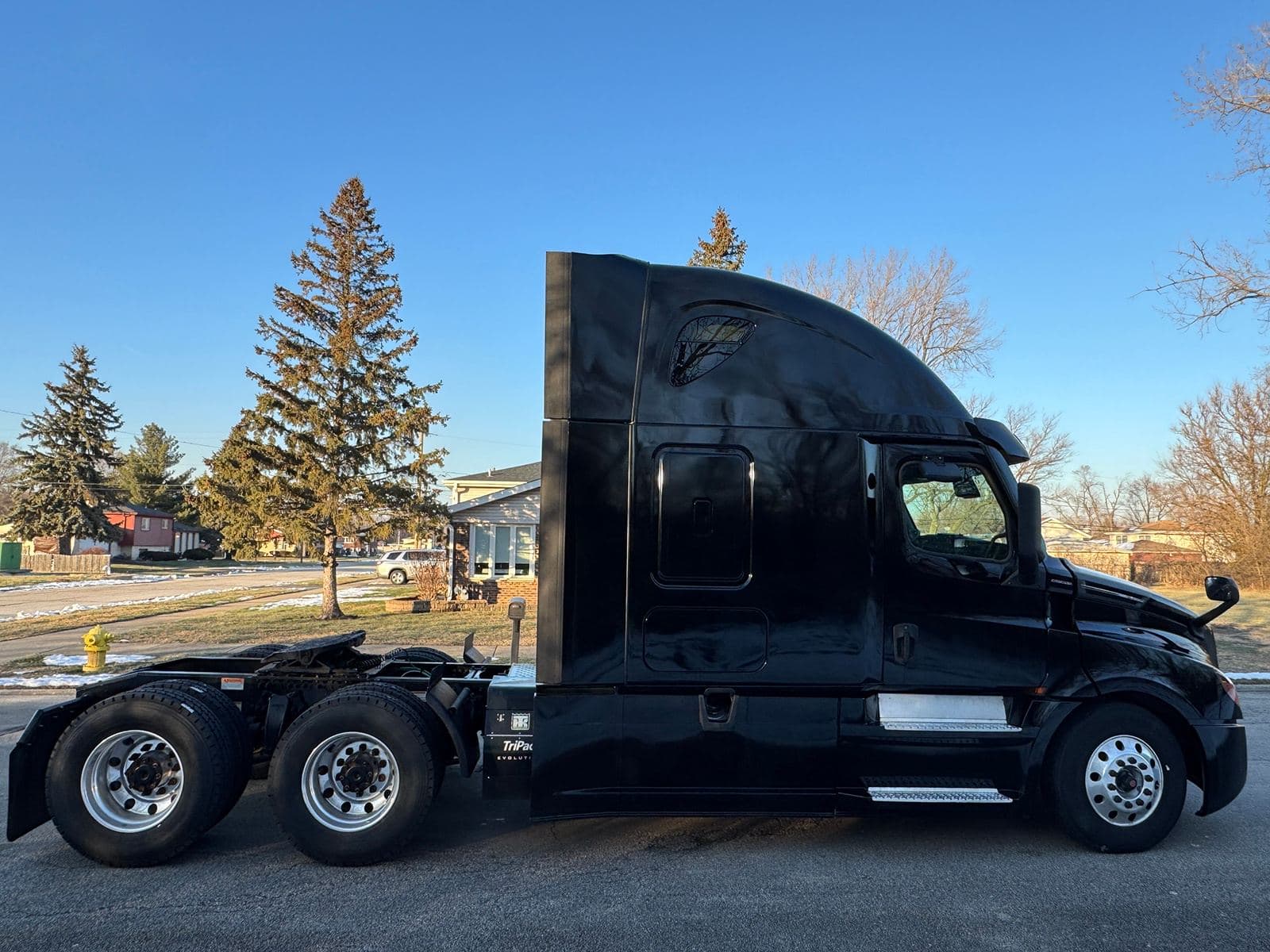 2022 Freightliner Cascadia image 4