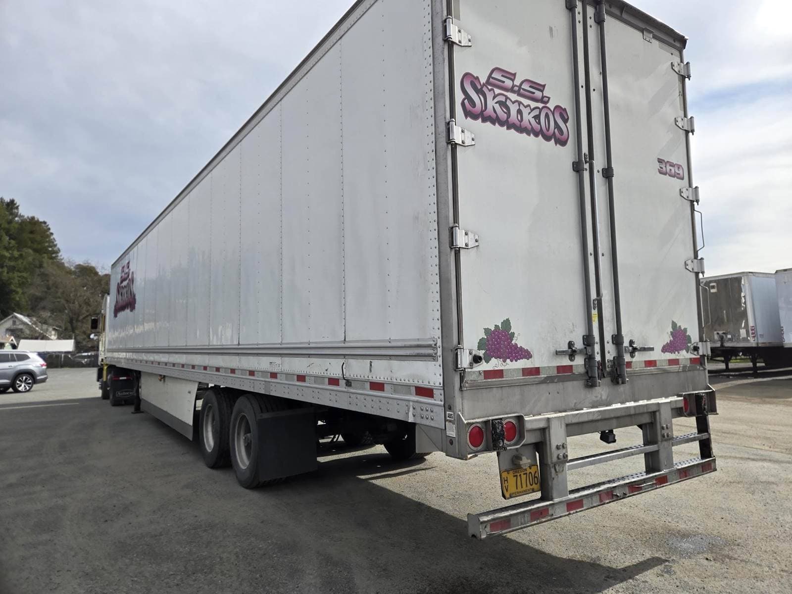 2019 Great Dane 53 ft Reefer Trailer - Fixed Axle, Swing Door, Thermo King image 11