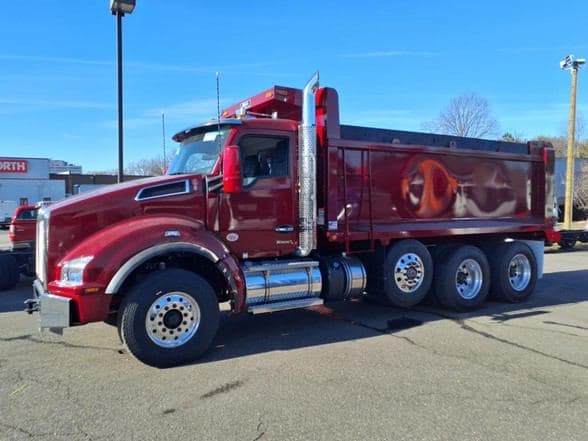 2025 Kenworth T880 image 8