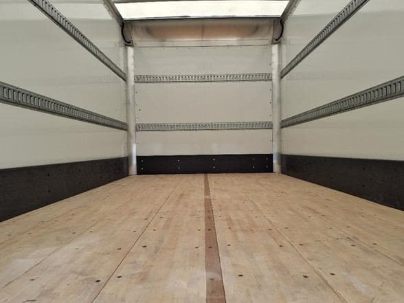 2024 Isuzu NPR HD image 7