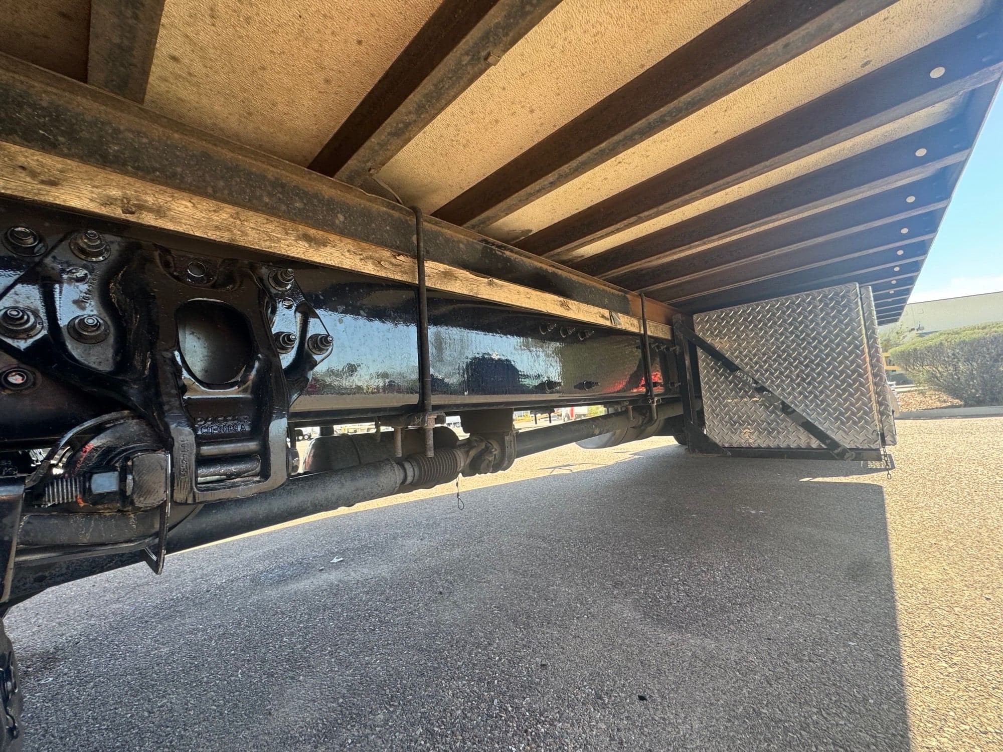 2019 Peterbilt 330 image 12