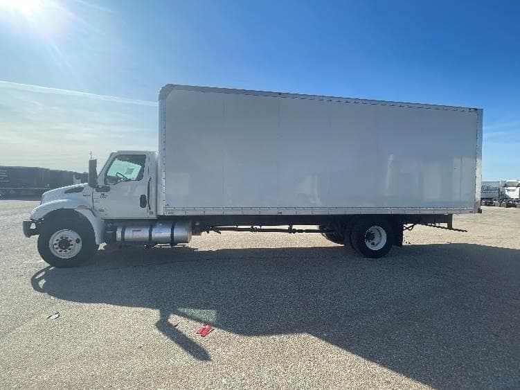 2022 International MV607 Box Truck - 240HP, 6 Speed Automatic, Roll up Door image 4