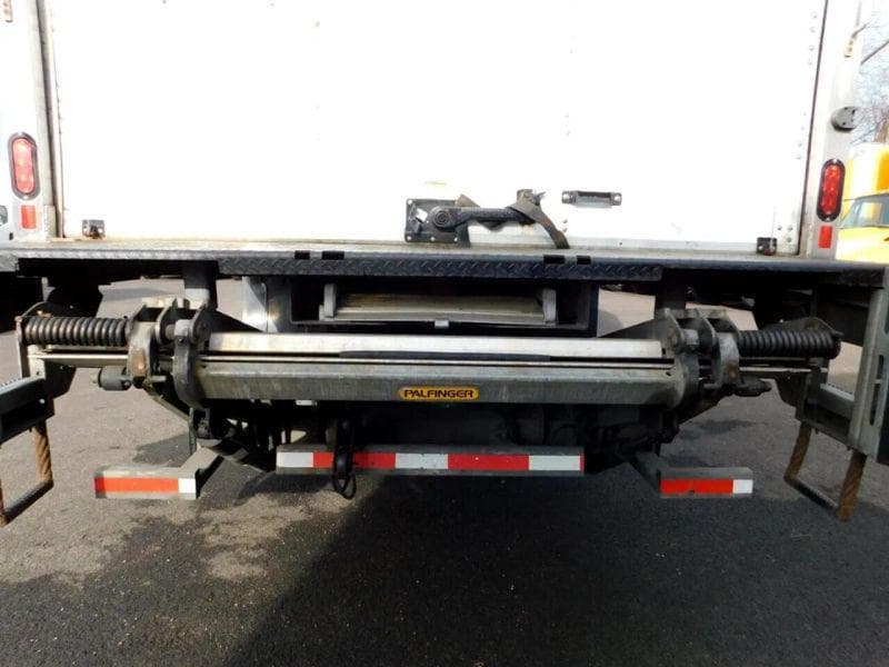 2018 International 4300 image 32