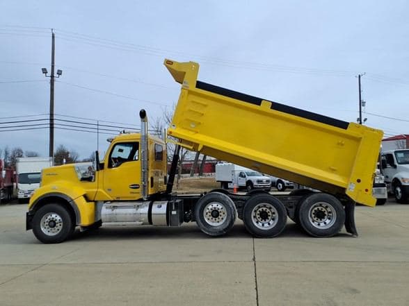 2026 Kenworth W990 image 7