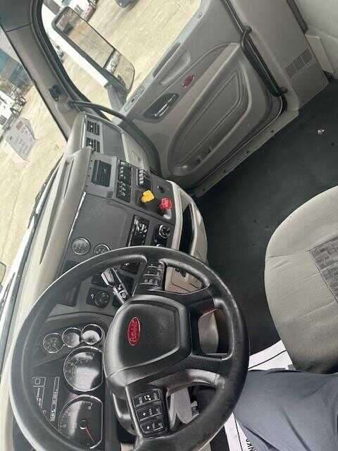 Used 2020 Peterbilt 579 Conventional - Day Cab in Fontana, CA image 4