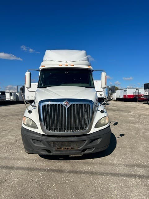 2015 International LF687 image 3