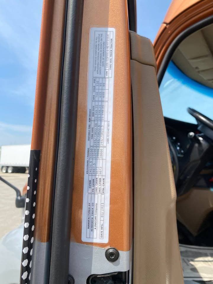 2022 Kenworth T680 image 12