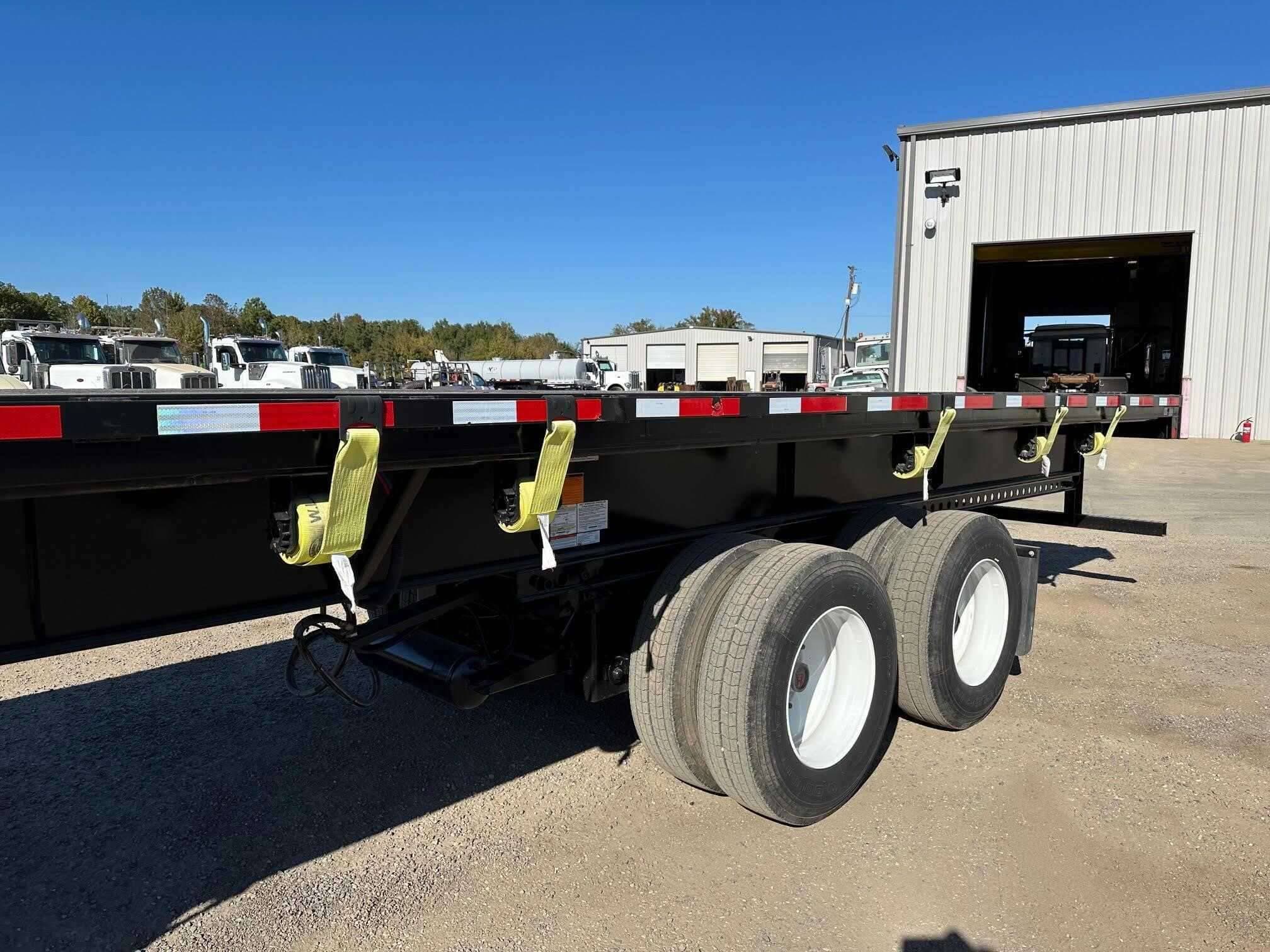 Used 2024 FONTAINE 53-90 EXTENDABLE FLATBED Flatbed Trailer in Longview, TX image 3