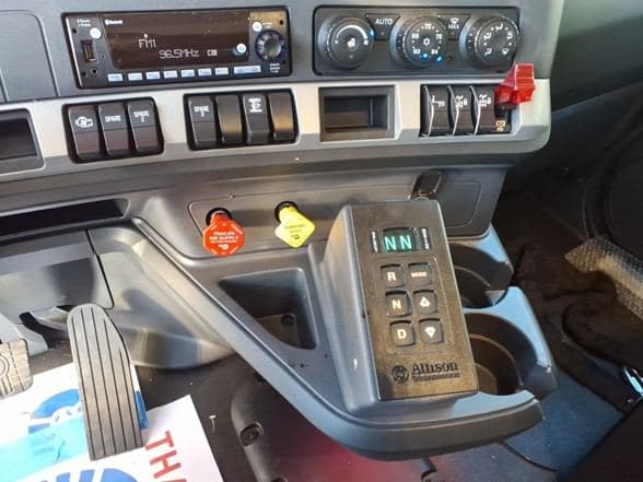 2026 Kenworth T880 image 14