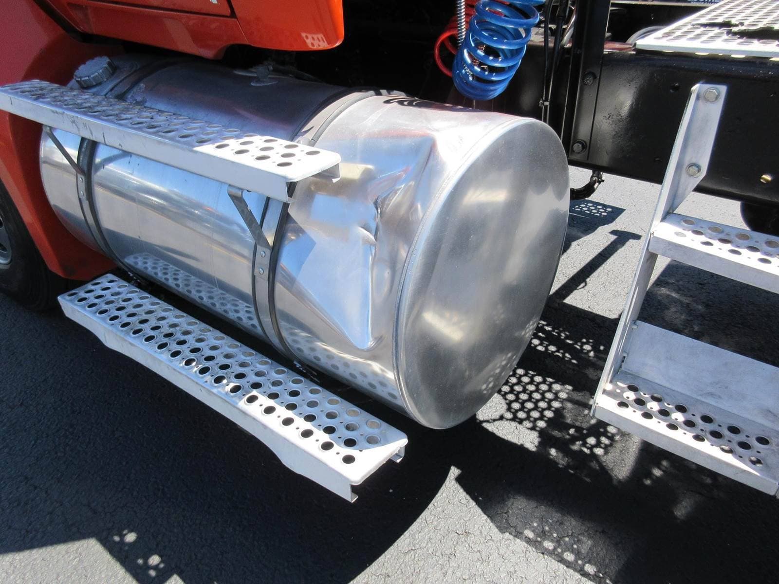2019 Kenworth T680 image 6