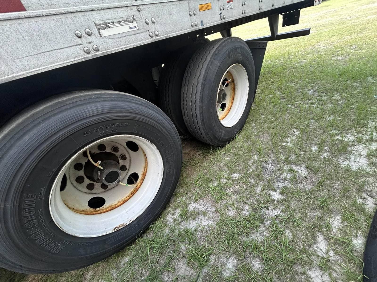 2017 Utility 3000R image 8