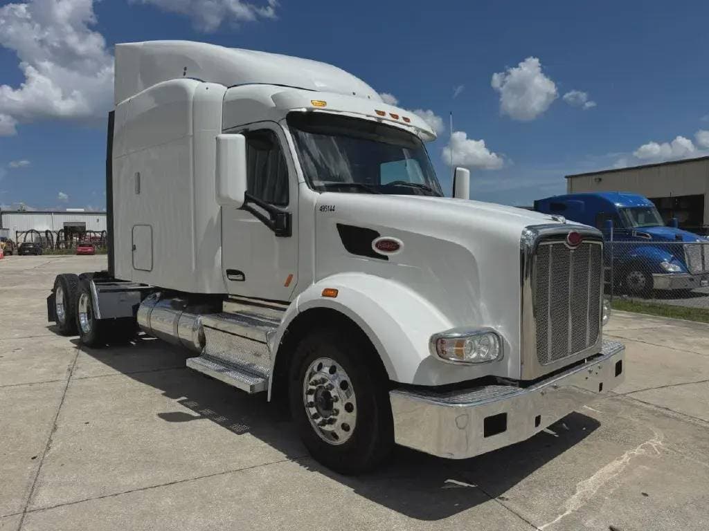 2022 Peterbilt 567 image 3