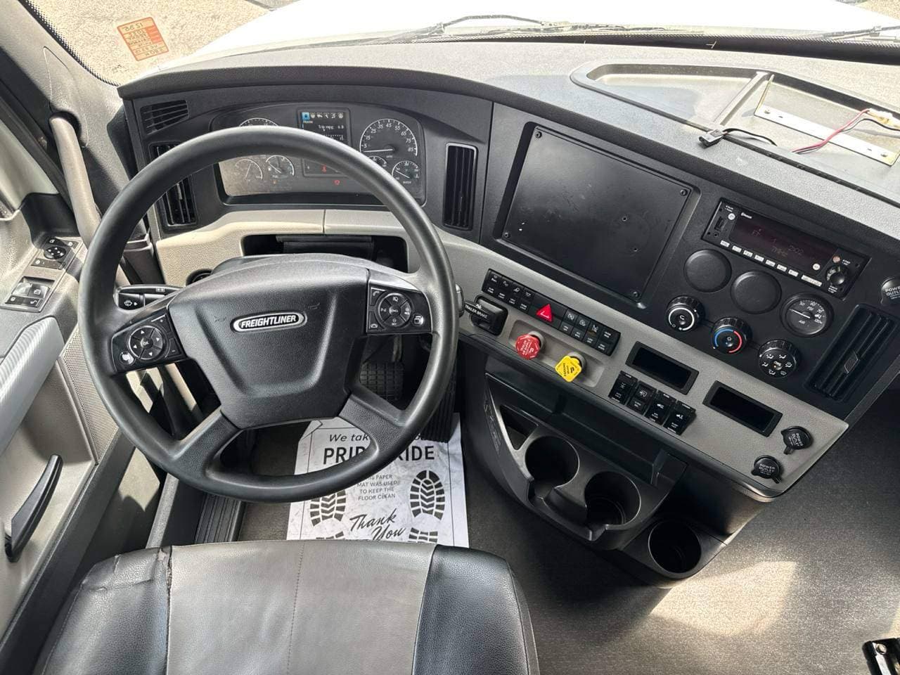 2022 Freightliner Cascadia 126 image 11