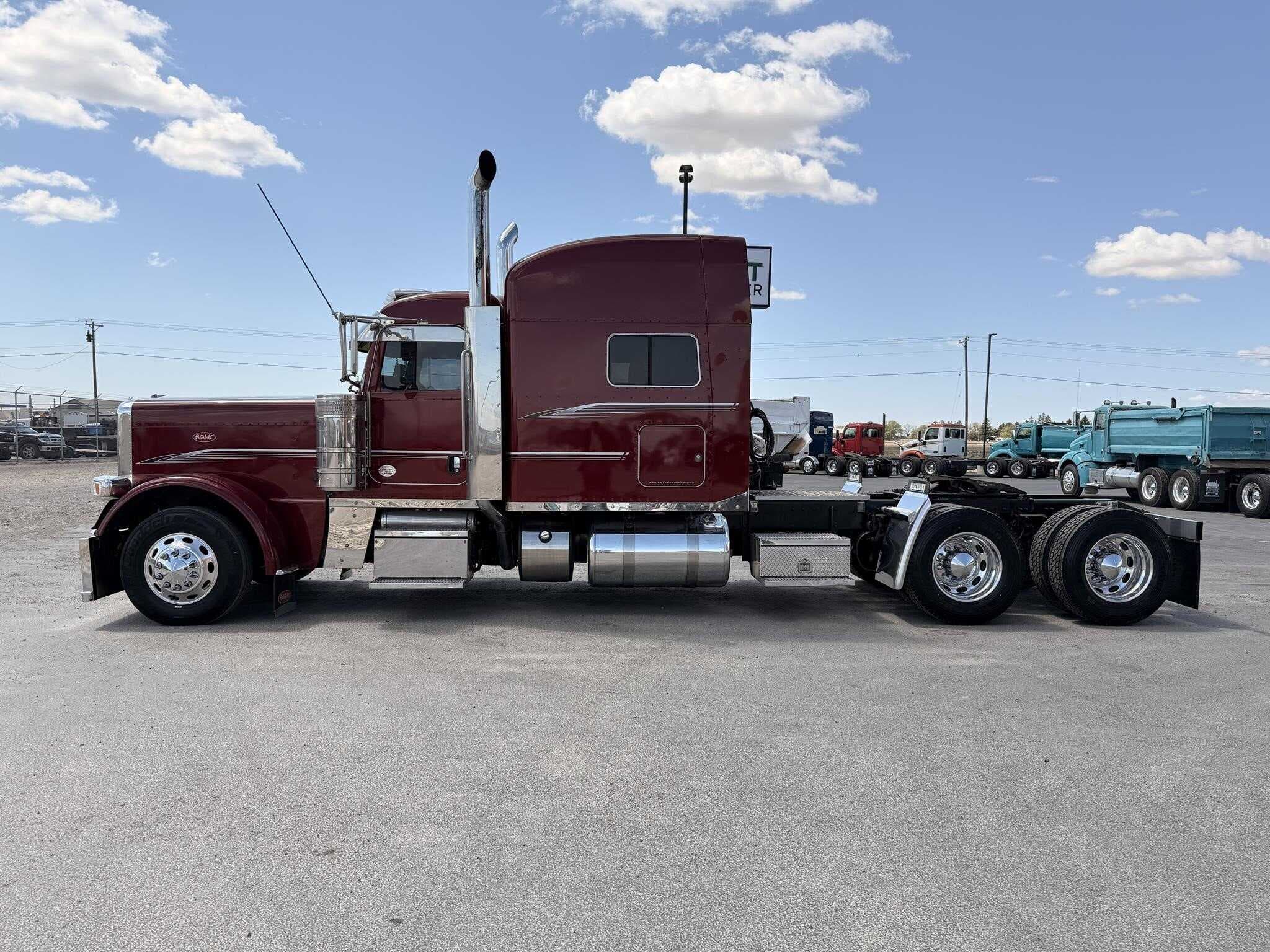 Used 2020 PETERBILT 389 Conventional - Sleeper Truck in Heyburn, ID image 15